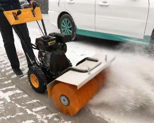 掃雪機的突出優點是什么